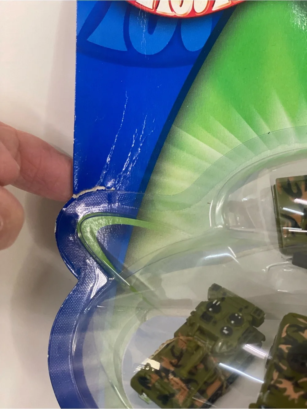 Hot Wheels Atomix Jungle Force Camouflage Military Vehicle Set  Five Camouflage